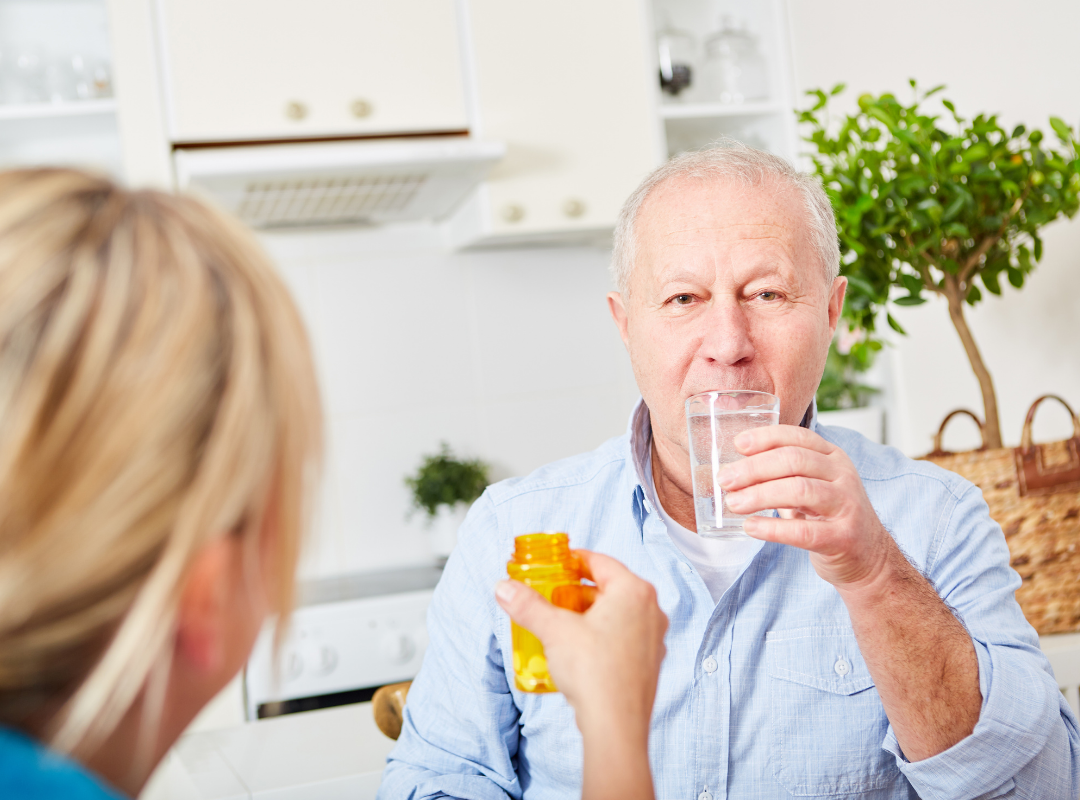 Managing Medications for Seniors With Practical Family Tips